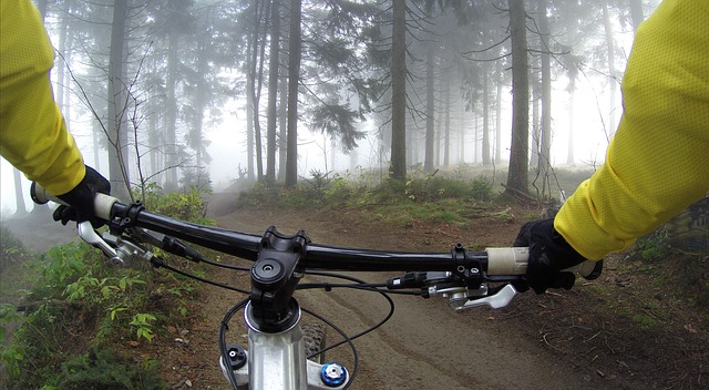 ruce cyklisty